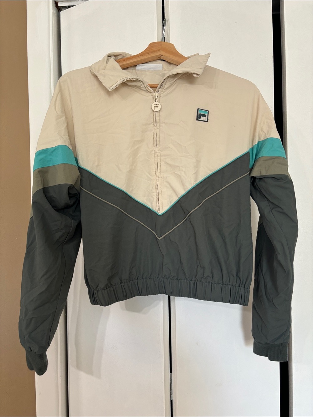 Filas Women’s Colorblock Windbreaker Jacket - Beige & Teal